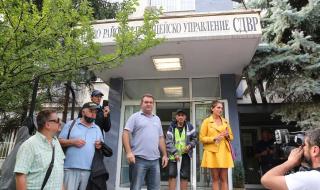 БОЕЦ: Тръгвайте към блокадите, десетки бусове с жандармерия пътуват към София