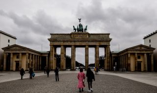 Германия отбеляза най-малкия брой новозаразени от 9 месеца