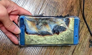 Защо се самозапалва Samsung Galaxy Note 7