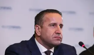 Георги Харизанов: Идеята, че Кирил Петков заплашва с духовно унищожение, е смешна
