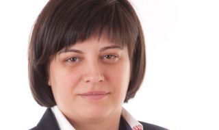 Диана Русинова пред ФАКТИ: 70% от пътните знаци в Банско не отговарят на никакви норми