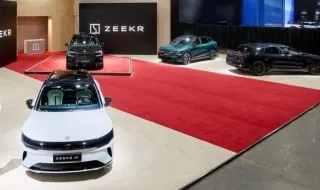 Китайският кошмар за Audi, BMW и Mercedes - Zeekr отмъква клиентите им с едно пикантно решение