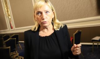 Елена Йончева: На страната ѝ трябва правителство, което да не я вкара във военни действия