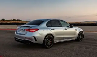 Mercedes може да се пречупи и да върне V8 в C-Class