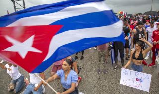 Куба прави отстъпки пред гражданите