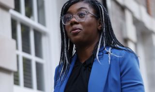 Великобритания ще удължи нулевите мита за украински стоки