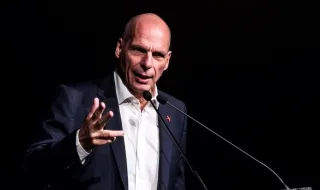 Varoufakis: EU has no clear plan on how it would act in a war with Russia