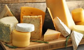 Диетолог посочи кое е най-вредното сирене