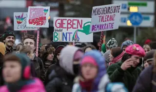 Огромен протест срещу формирането на новата германска младежка организация "Алтернатива за Германия"