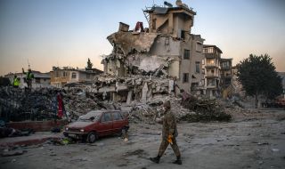 Ново силно земетресение разтърси Турция