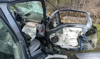 Accident closes Republic Pass, woman dies 