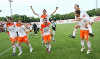 Литекс - втори след успех над Черно море