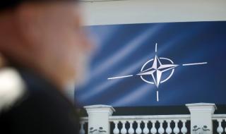Франция и Германия все по-малко харесват НАТО