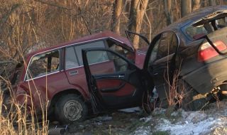 Издъхна и 19-годишният шофьор, предизвикал тежката катастрофа край Павликени