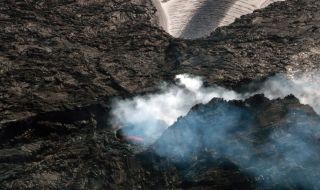 На Хаваите изригва вулканът Мауна Лоа
