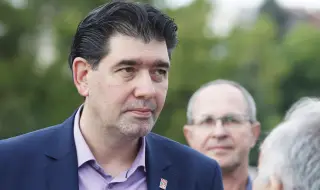 Таков: Трябва да се подобрява инфраструктурата на паркиране чрез изграждане на паркинги, а не чрез увеличаване на зоните