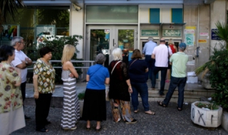 Гръцките банки отварят в понеделник