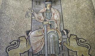 Съдии с обръщение за освобождаването на Полфрийман