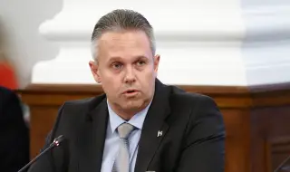Йоловски от кабинета "Денков" стана зам.-министър в служебния кабинет. Почнаха рокадите по министерствата