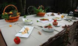 Хванаха 60 празнуващи в столичен ресторант