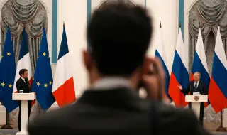 Путин и Макрон проведоха първи телефонен разговор от три години насам