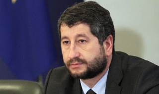 Иванов обжалва отказите на ВСС да образува дисциплинарки срещу Янева и Петров