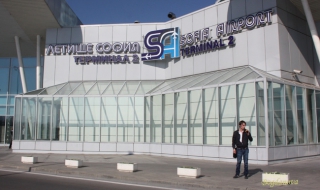 Осем отменени полета на летище „София”