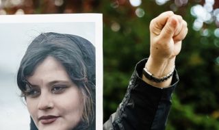 9 загинали при протестите в Иран заради пребитата до смърт жена от моралната полиция