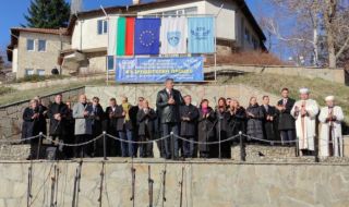Карадайъ: Да почетем героизма на всички, които платиха с живота си за демокрацията в България