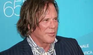 Мики Рурк събира пари в интернет, за да си плати наема