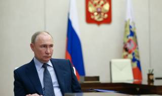 26 март 2000 г. Путин става президент на Русия