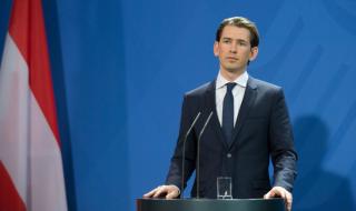 Канцлерът на Австрия иска мир в Сирия