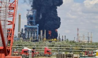 Видео от експлозията в рафинерията на Rompetrol