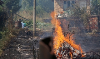 Пожар вилня във вилната зона на Варна