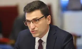 Сабрутев: С отстраняването на Гюров от БНБ се цели отстраняване на кандидат за служебен премиер