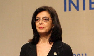 Кунева: Няма да губя време