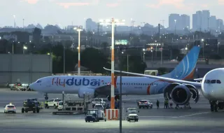 WSJ: Пилотът на Flydubai е спиран от летене в Оман заради радикални идеи