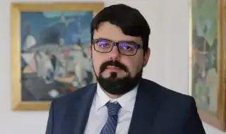 Мартин Владимиров: Ако ЕС наложи санкции на „Лукойл“, тогава рафинерията веднага спира работа