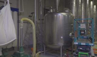 Български производител на водка в САЩ започна да прави дезинфектанти