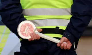 Жена избяга с товарен автомобил след катастрофа в Банско, хванаха я с два промила алкохол