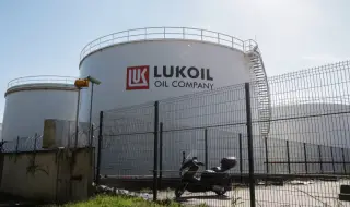 От днес рафинерията на "Лукойл" в Бургас няма да може да работи с руски нефт