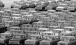 Вижте колко струваха новите автомобили у нас преди 45 години