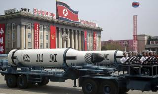 Северна Корея изстреля нова ракета - Април 2017