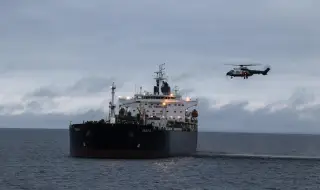 Защо Европа не спира "сенчестия флот" на Путин?