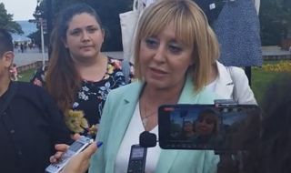 Мая Манолова представи във Варна спасителния план на "Изправи се, България"