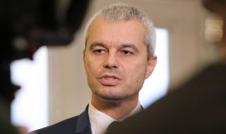 Лидерът на "Възраждане" отговори на обидата на Манол Пейков