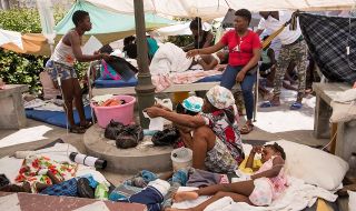 Броят на потвърдените жертви от земетресението в Хаити надхвърли 1400