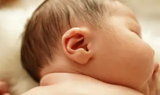 4-месечно гигантско бебе предизвика буря в социалните мрежи (ВИДЕО)