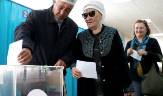 В Казахстан започнаха парламентарни избори