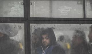 Посрещаме септември с есенни дъждове и бури